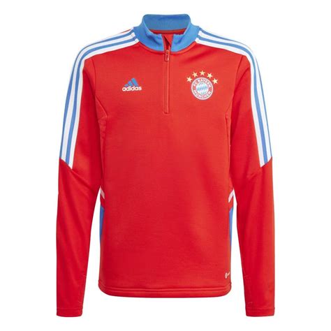 bayern munich training kit.